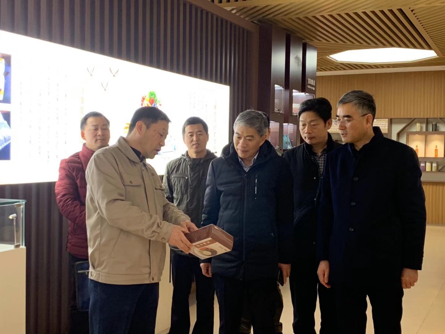 省科技局领导考察图片.jpg