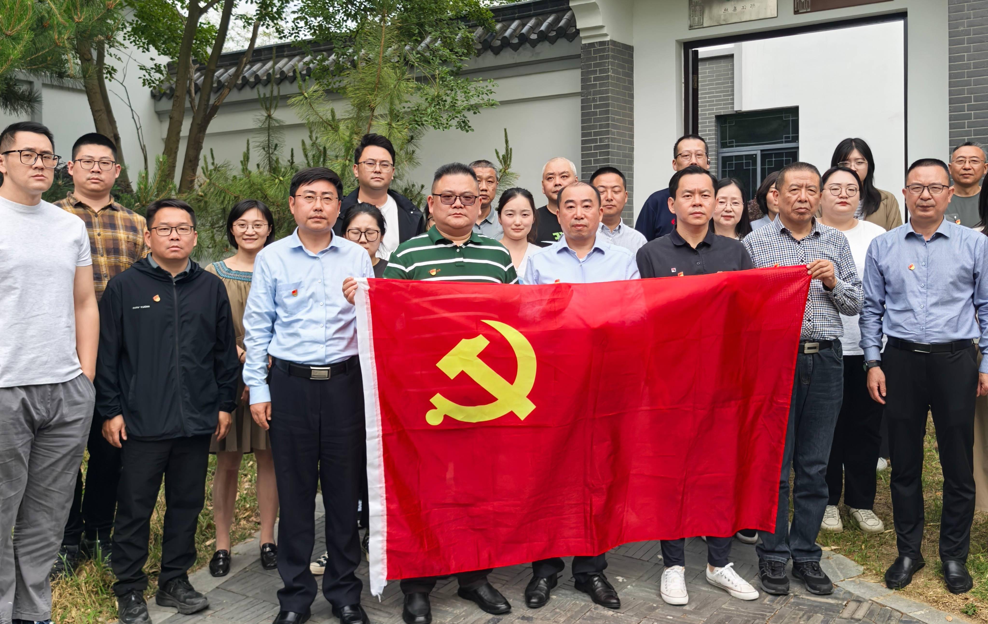 微信图片_20250514165439(1).jpg